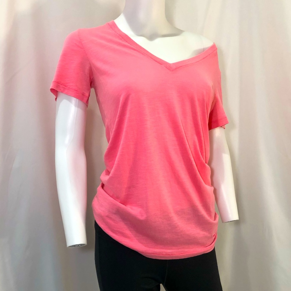 PINK Victoria's Secret V-Neck Perfect Tee, Neon Pink, Size S